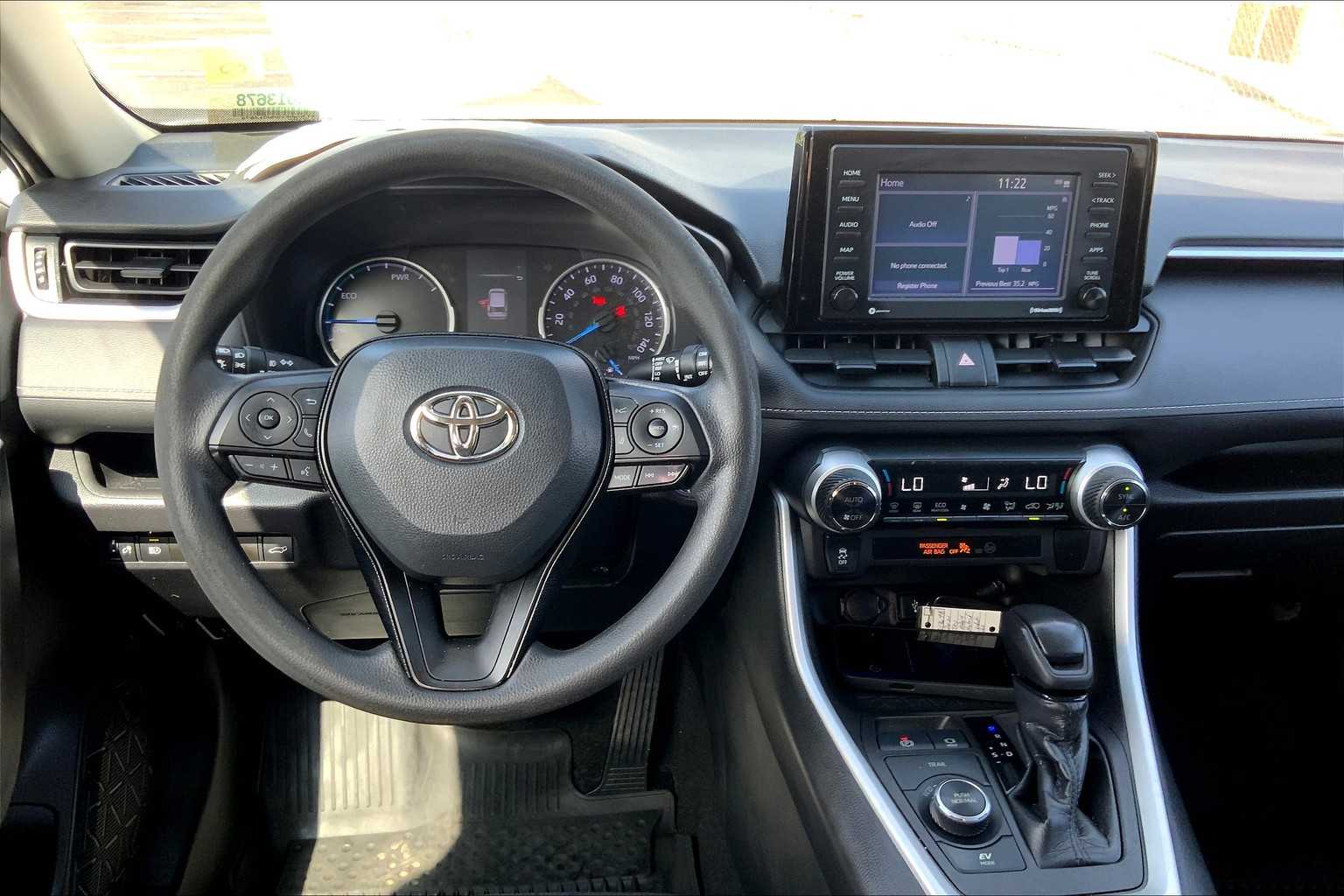 2021 Toyota RAV4 Hybrid XLE photo 5