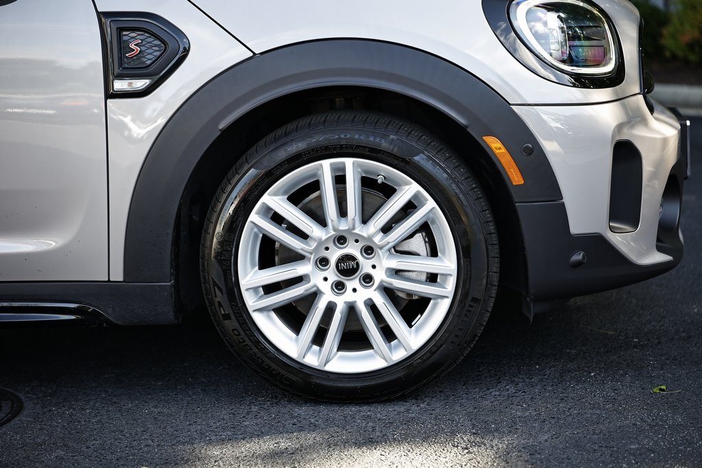 2024 Mini Cooper S Iconic photo 4
