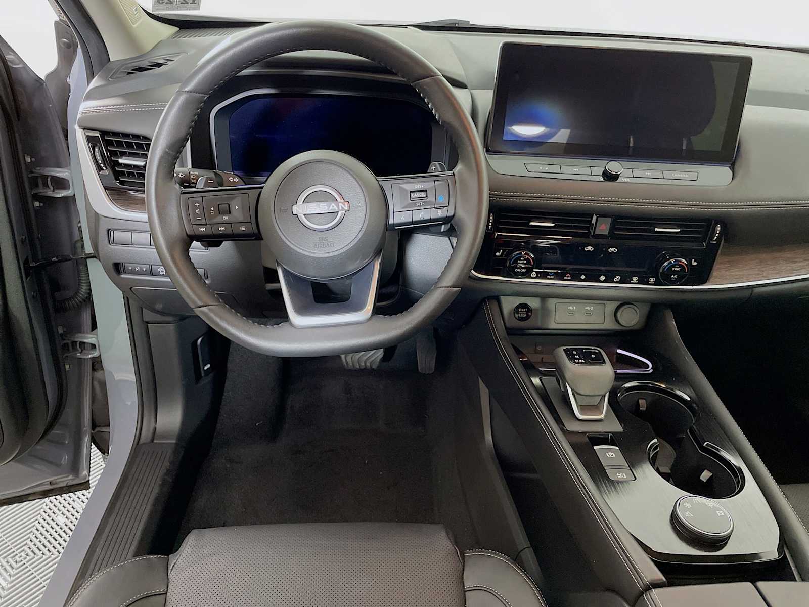 2024 Nissan Rogue Platinum photo 20