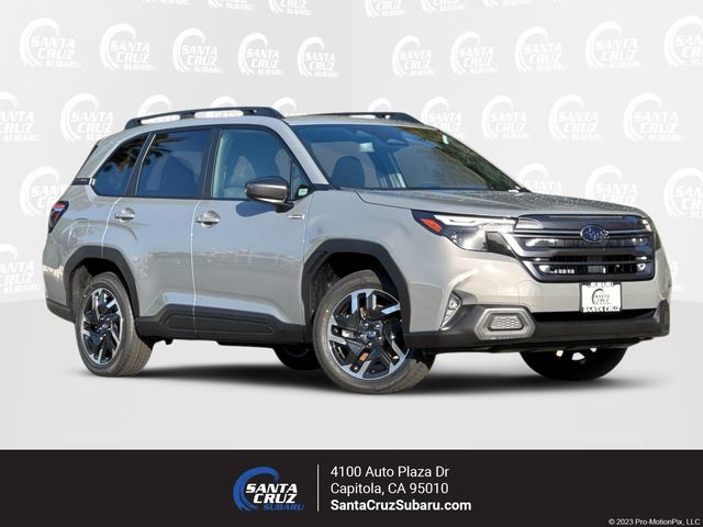 2025 Subaru Forester Premium's photo