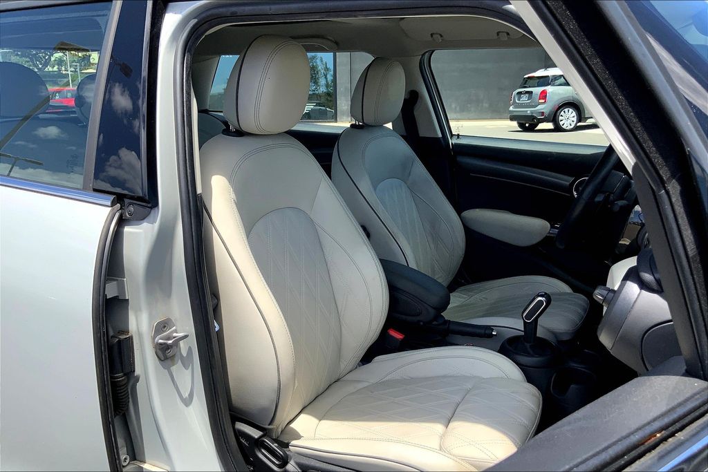 Image 8 of Certified Used 2022 MINI COOPER S HARDTOP 4 DOOR SIGNATURE