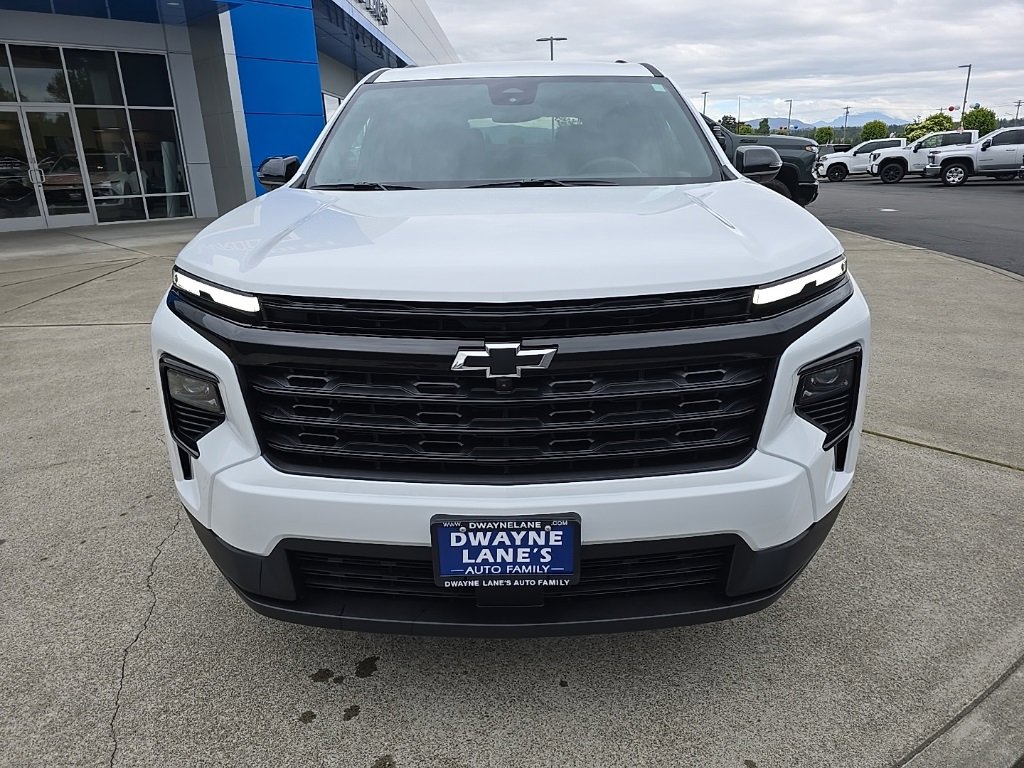 2025 Chevrolet Traverse photo 8