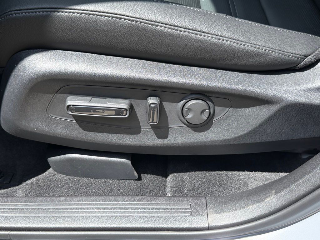2026 Honda CR-V EX-L photo 23