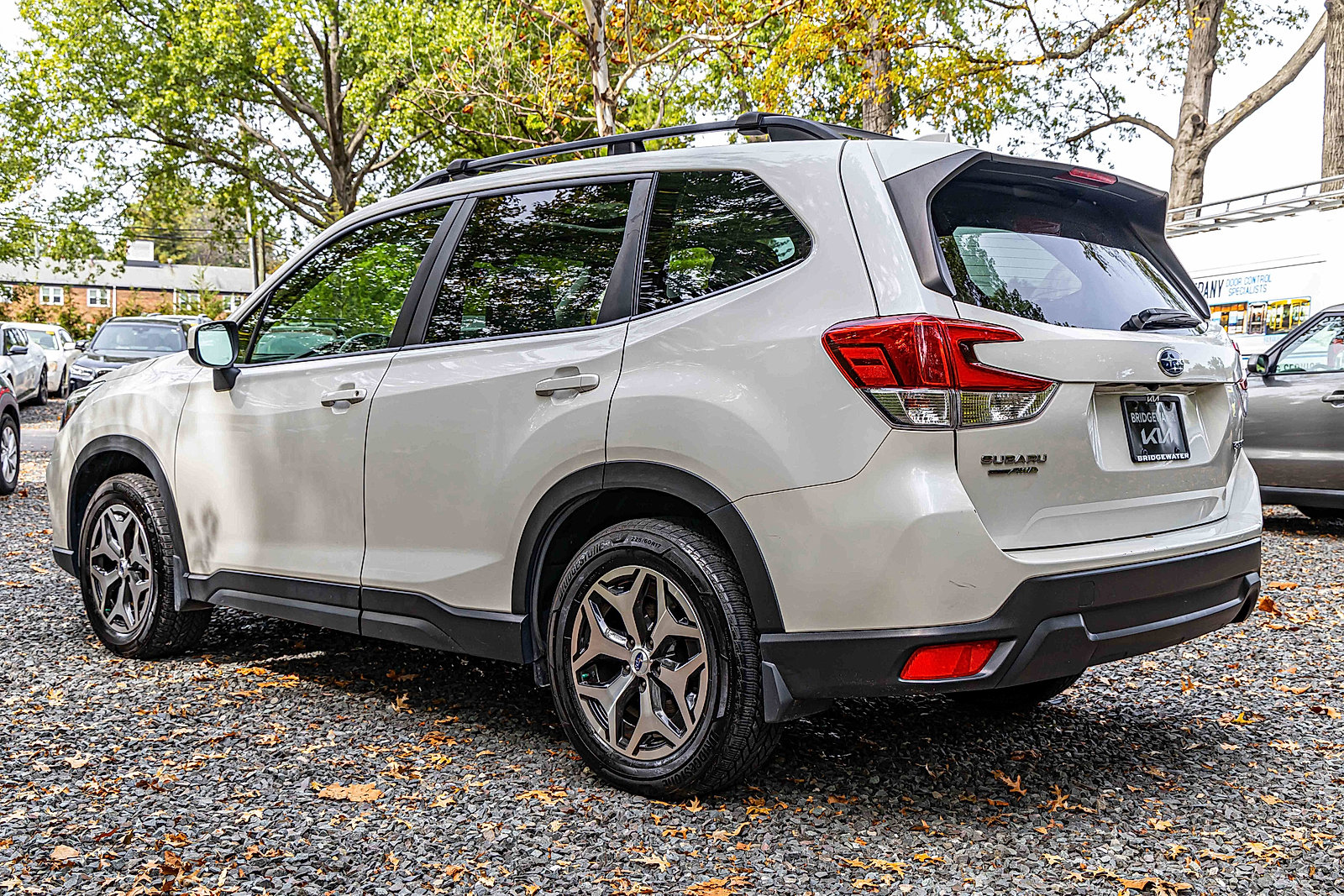 2020 Subaru Forester Premium photo 2