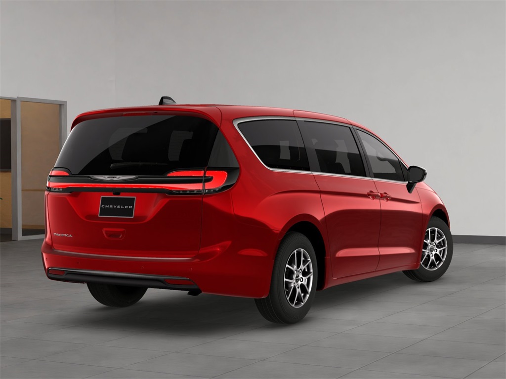 2026 Chrysler Pacifica photo 4