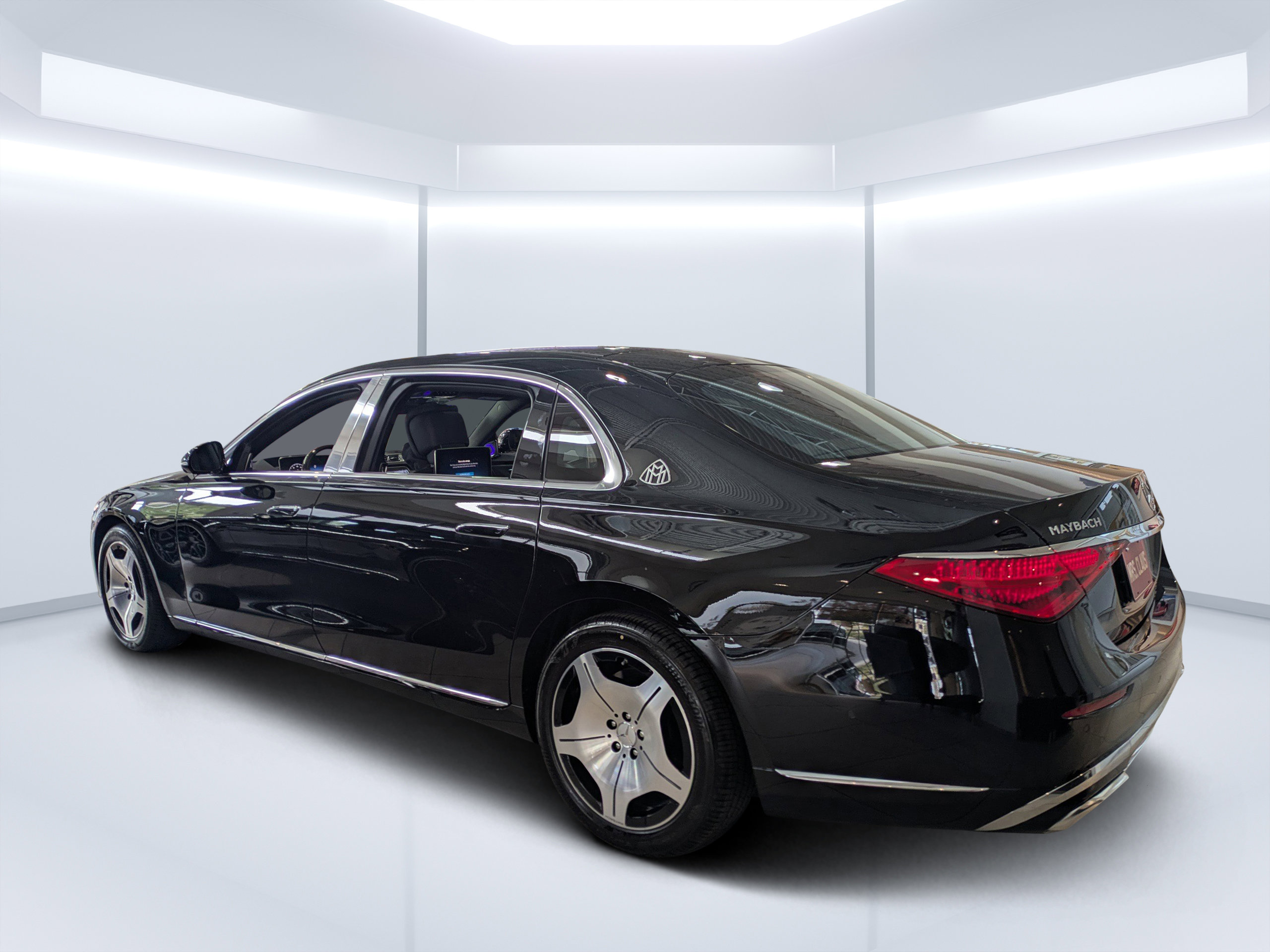 2026 Mercedes Benz S 580 4MATIC Maybach photo 4