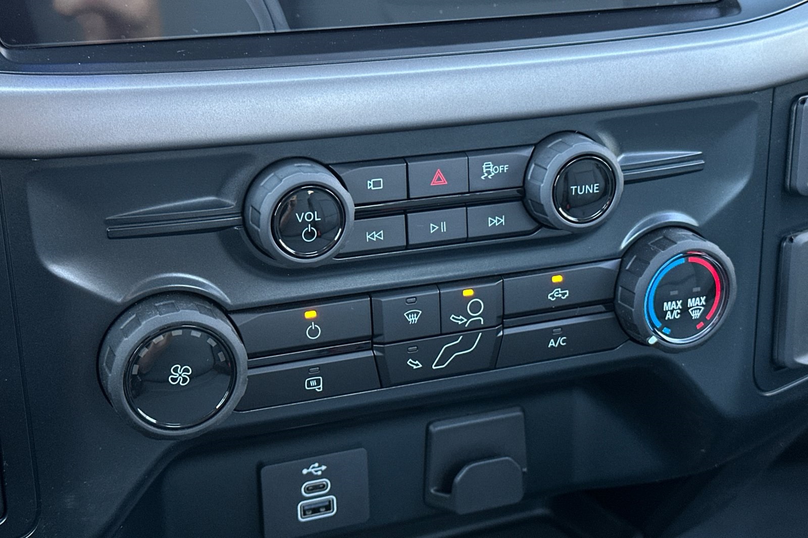 2025 Ford F-150 XL photo 17