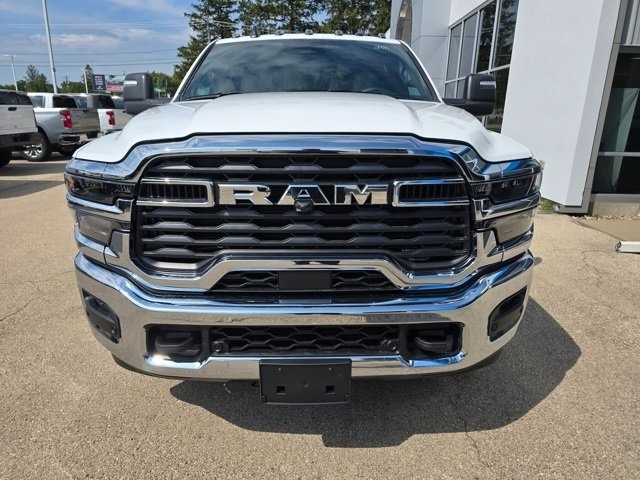 2026 Ram 3500 Tradesman photo 3