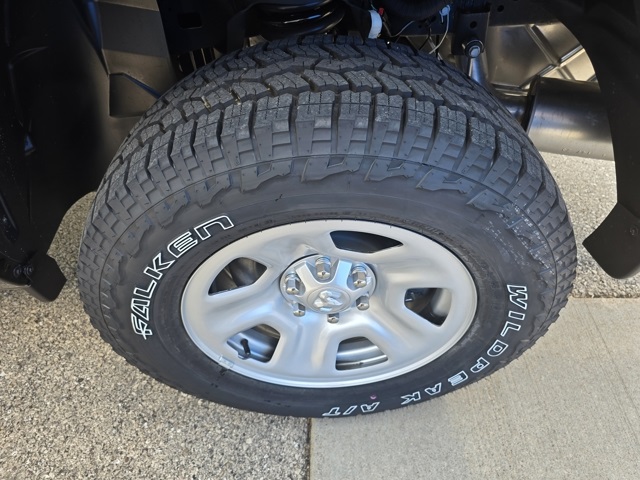 2026 Ram 1500 Tradesman photo 4