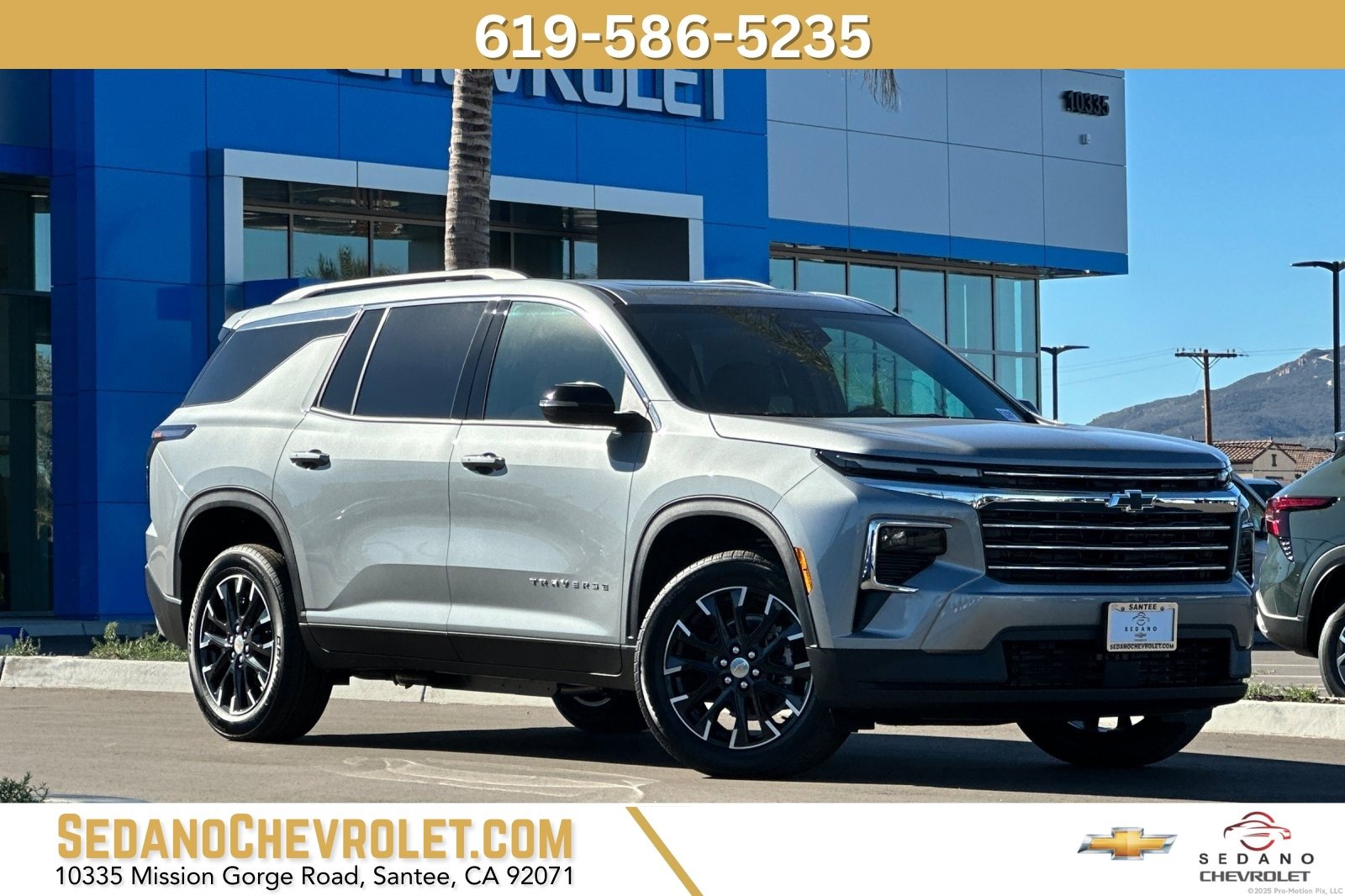 2026 Chevrolet Traverse LT's photo