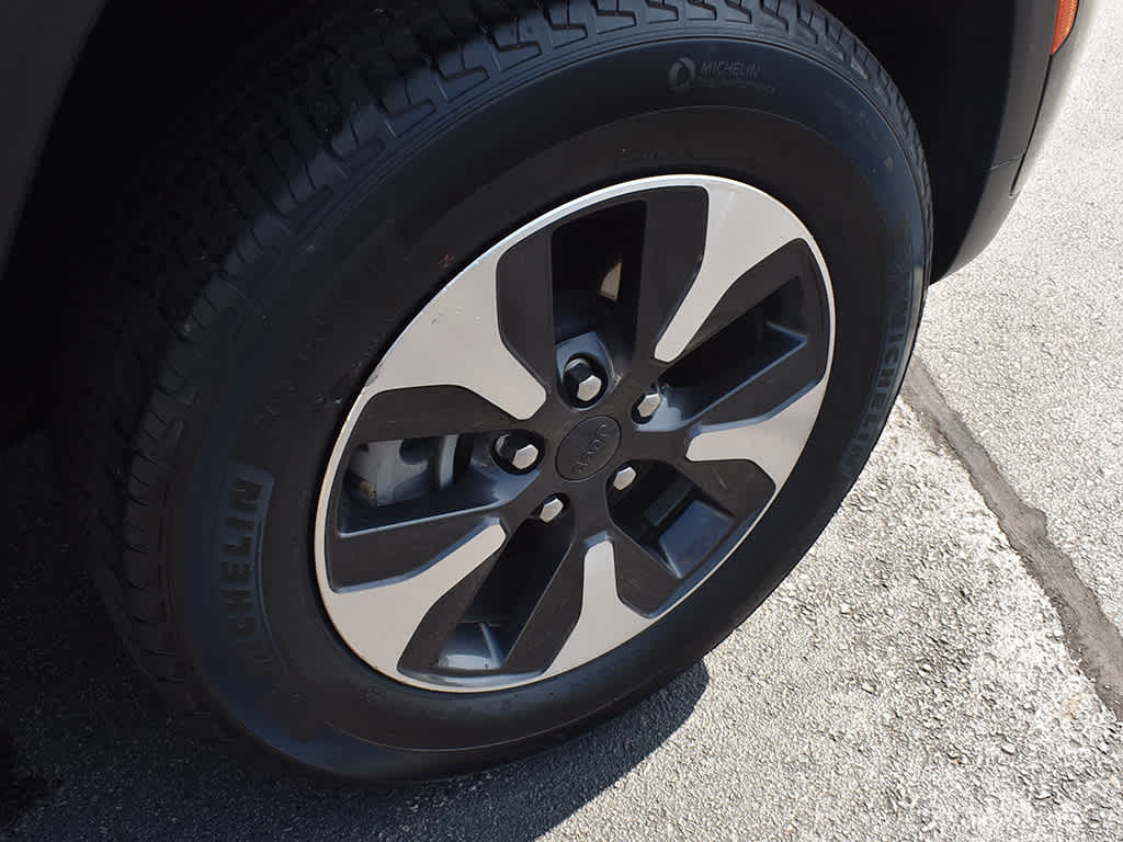 2023 Jeep Cherokee 4xe photo 8