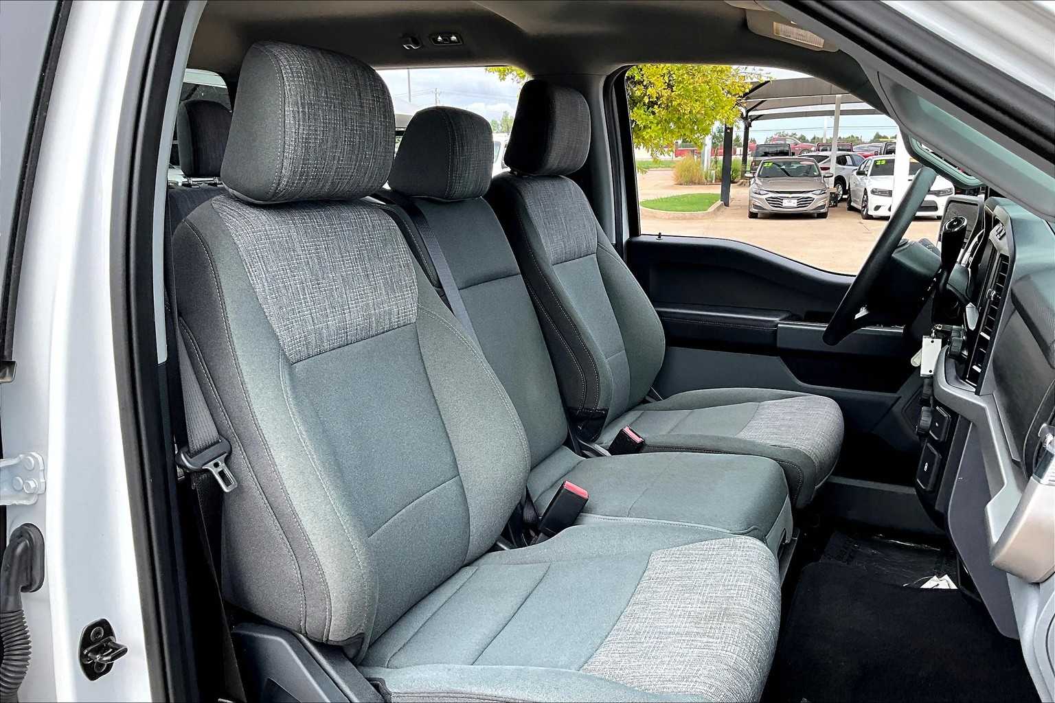 2023 Ford F-150 XLT photo 9