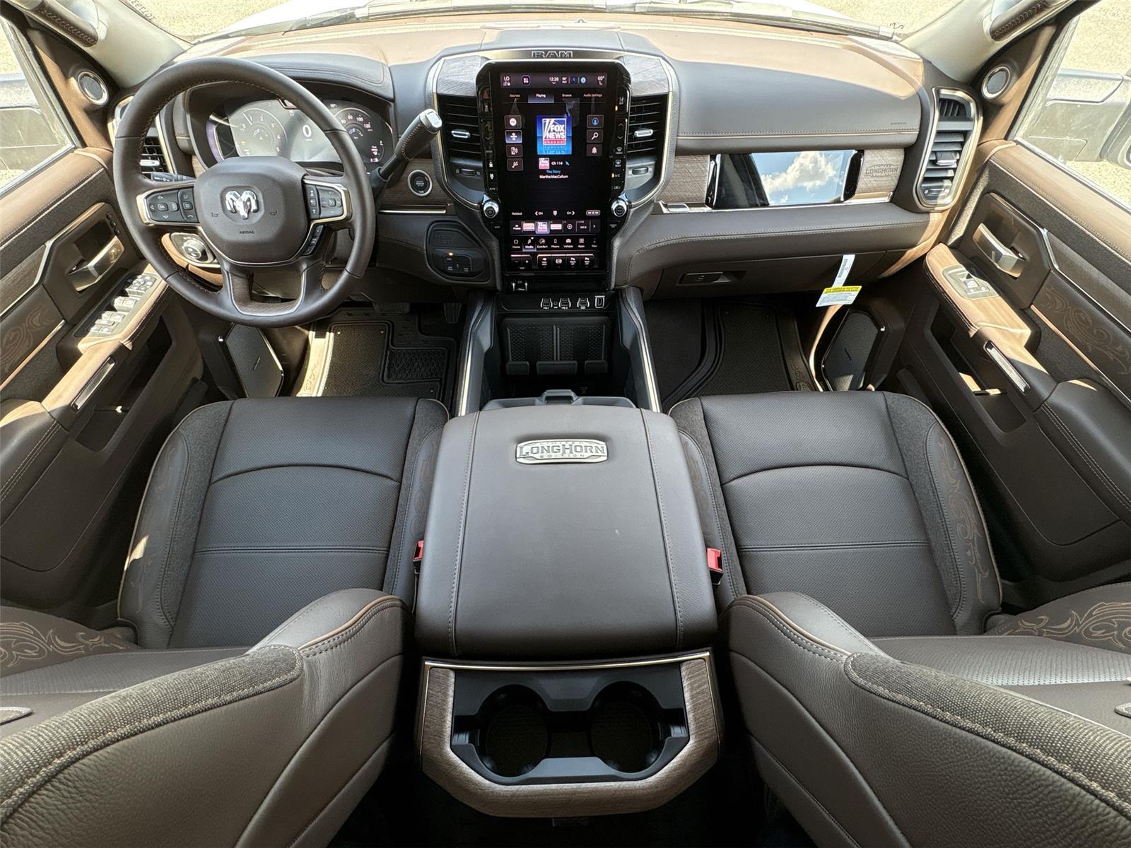 2026 Ram 3500 Longhorn photo 27