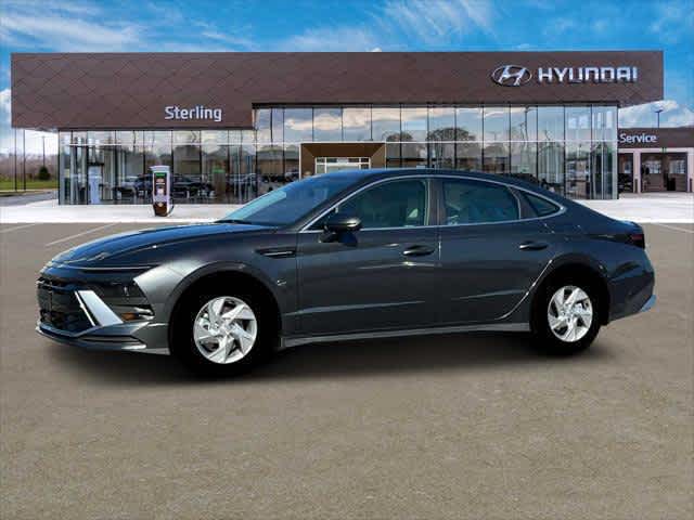 2025 Hyundai Sonata SE photo 3