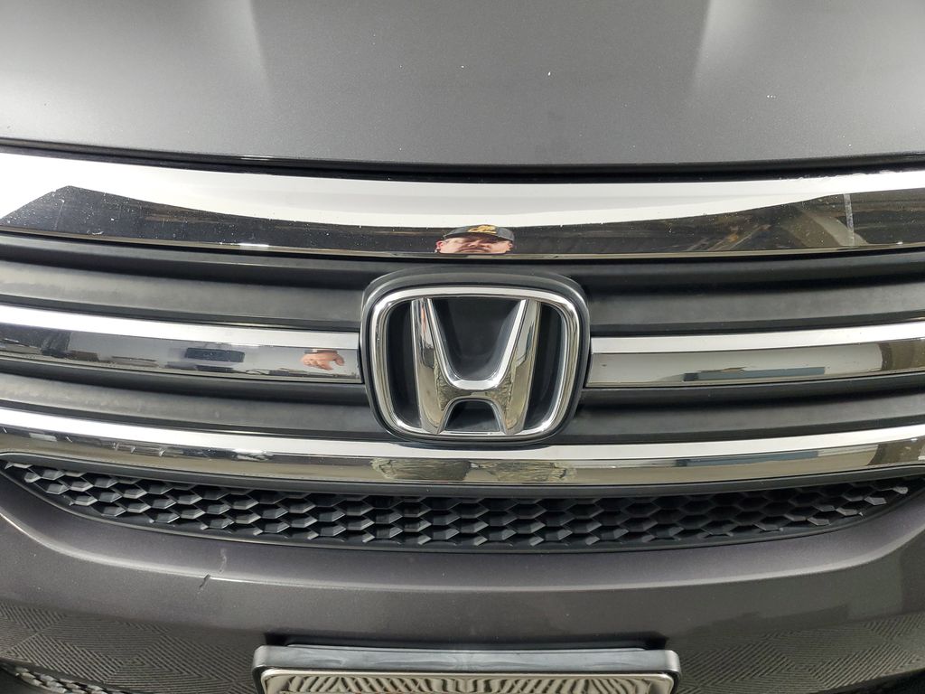 Used 2016 Gray Honda EX-L image 10
