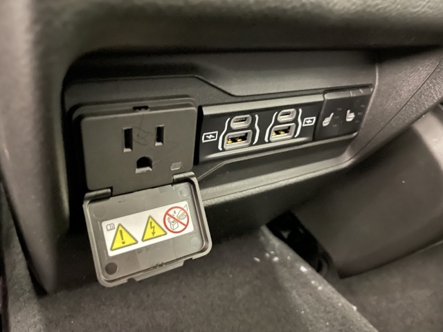 2024 Jeep Cherokee Base photo 35
