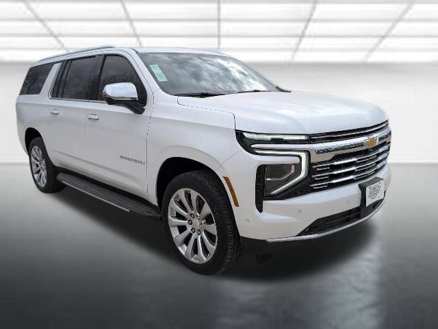2025 Chevrolet Suburban Premier's photo
