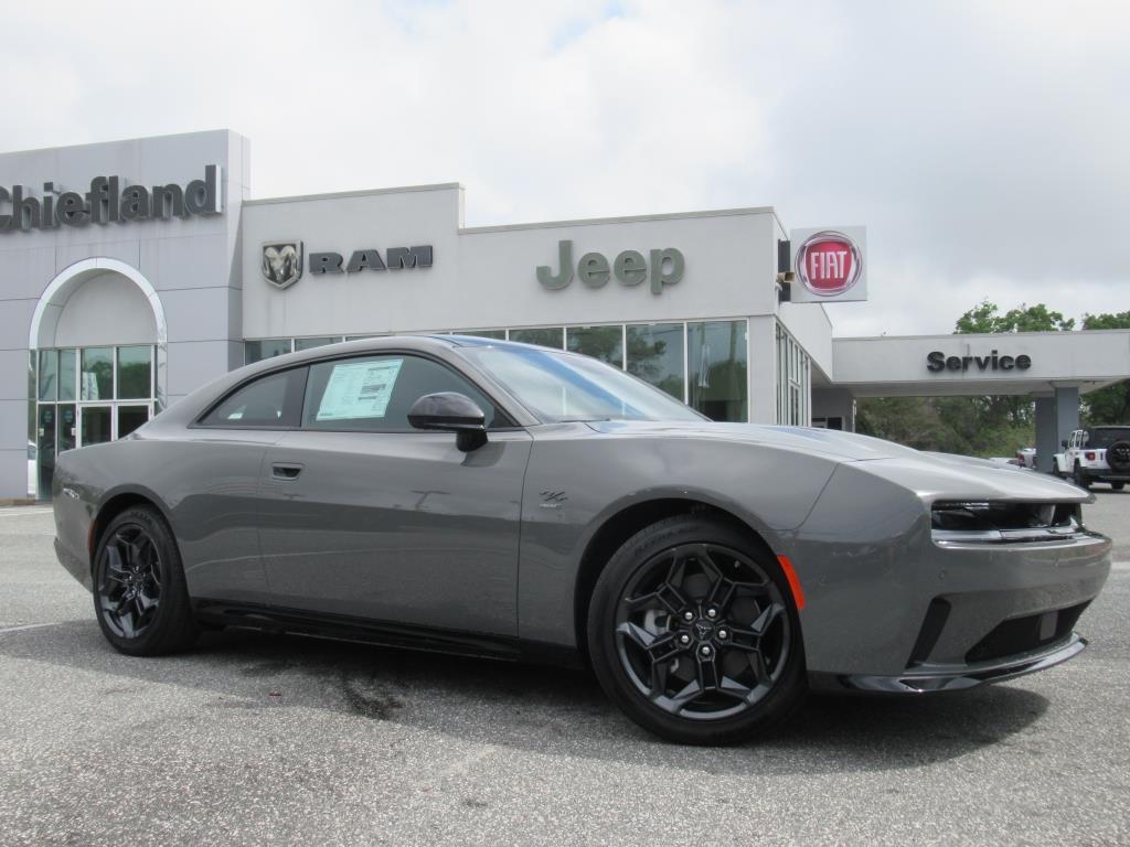 2025 Dodge Charger R/T photo 2