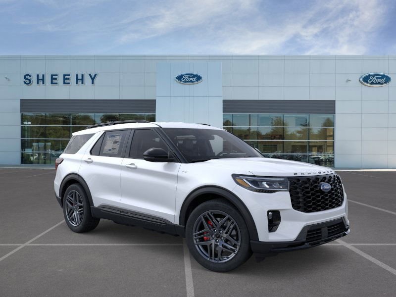 2025 Ford Explorer ST-LINE's photo