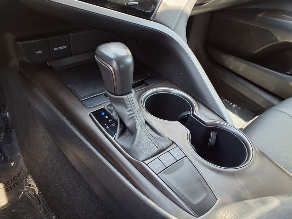 2023 Toyota Camry SE photo 7