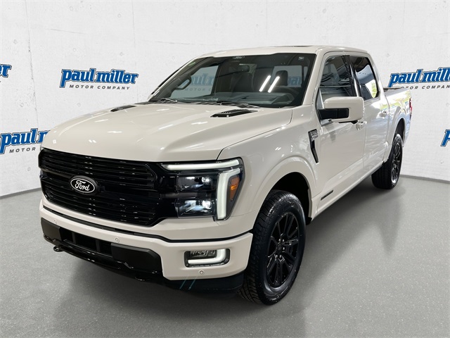 2025 Ford F-150 Platinum's photo