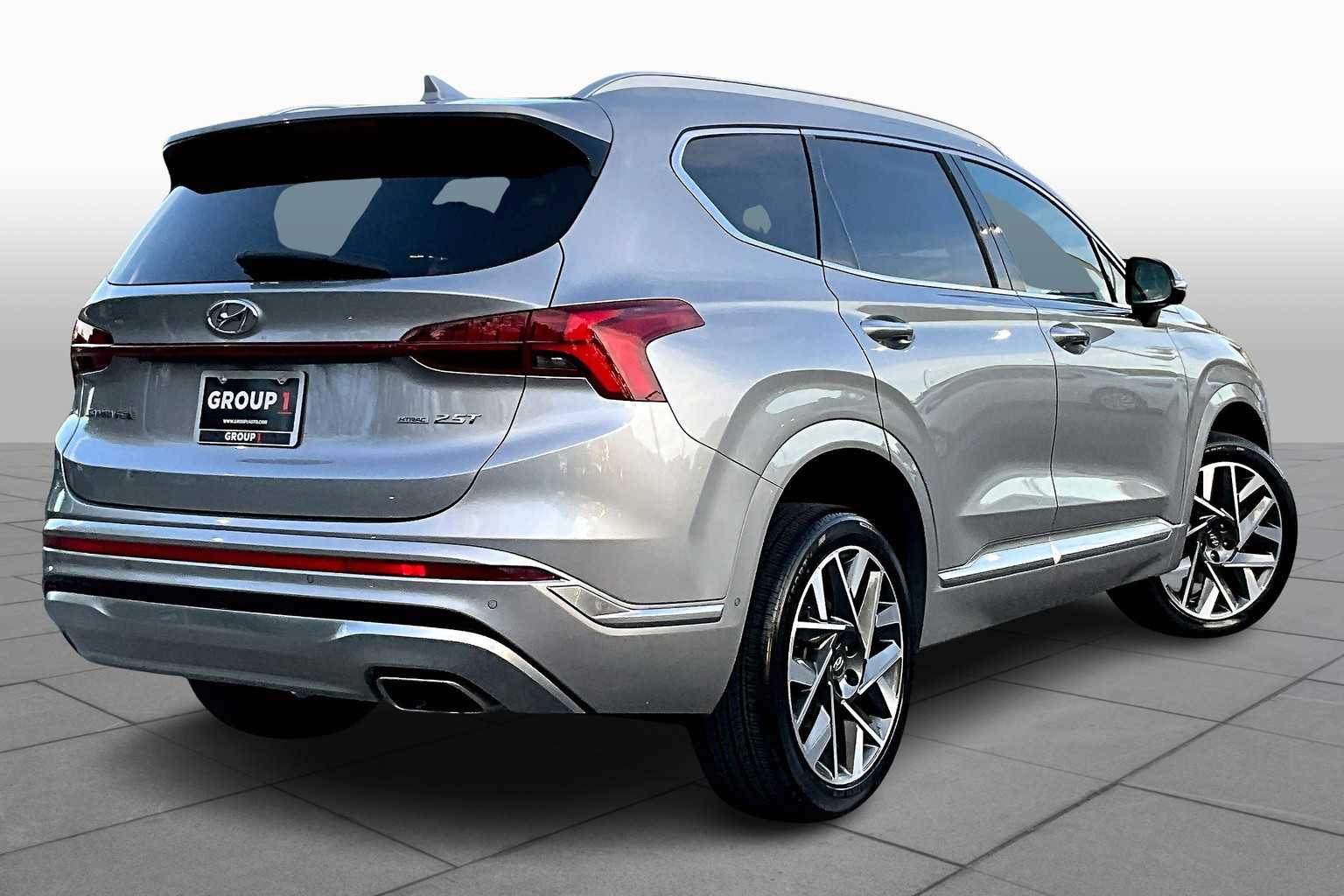 2022 Hyundai Santa Fe Calligraphy photo 11