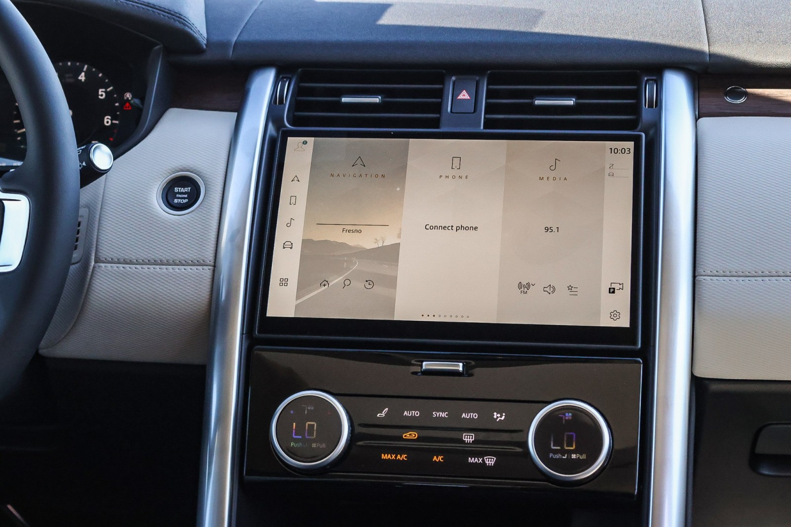 2025 Land Rover Discovery SE photo 15