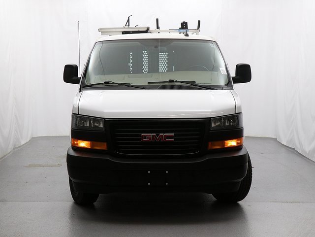 2023 Gmc Savana Cargo 2500 photo 3