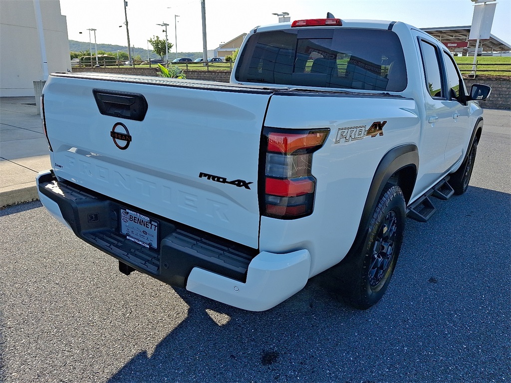 2024 Nissan Frontier PRO-4X photo 10