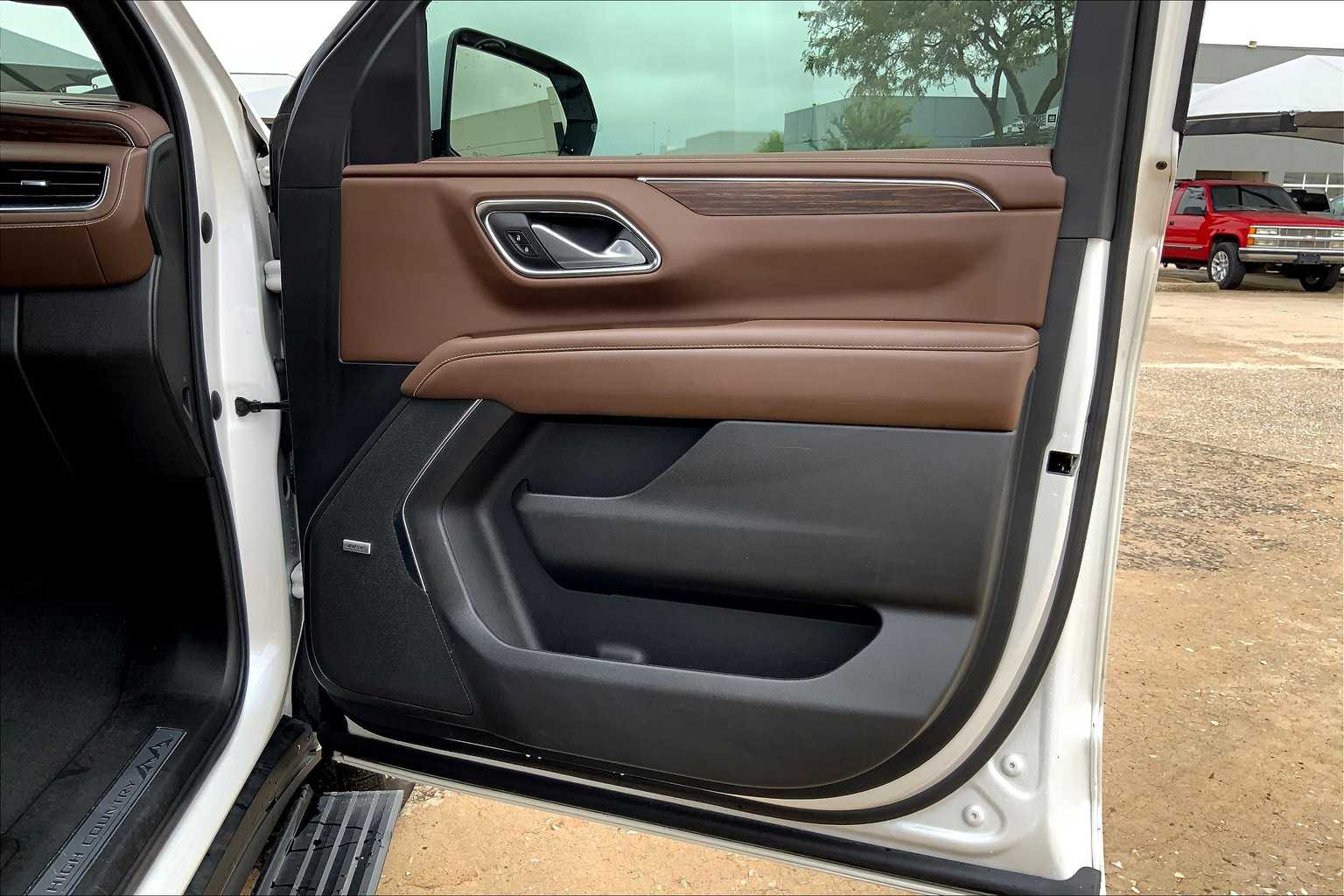 2022 Chevrolet Tahoe High Country photo 21