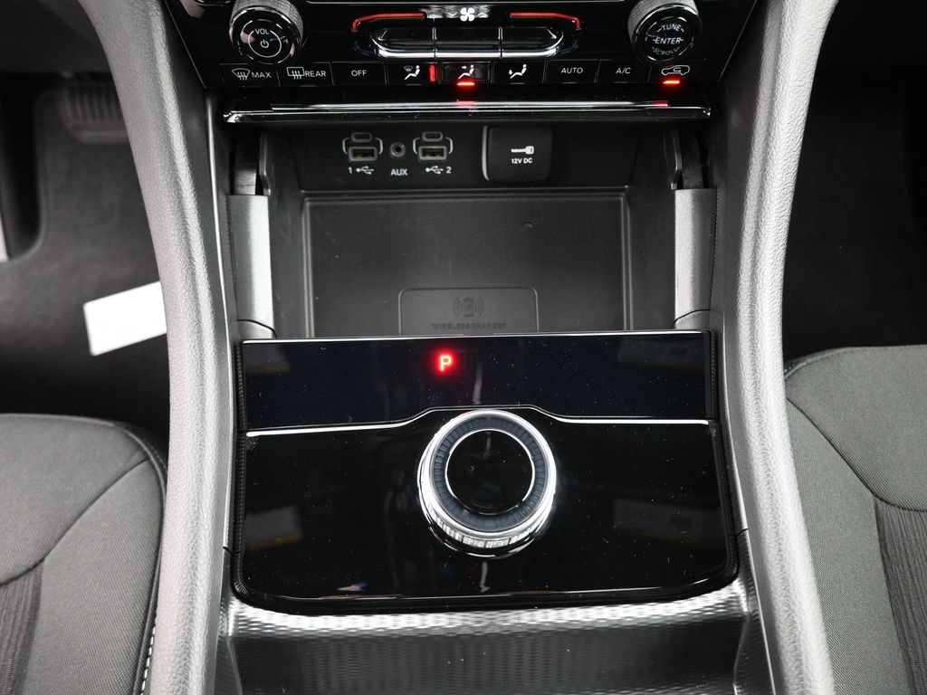 2025 Jeep Grand Cherokee Laredo photo 3