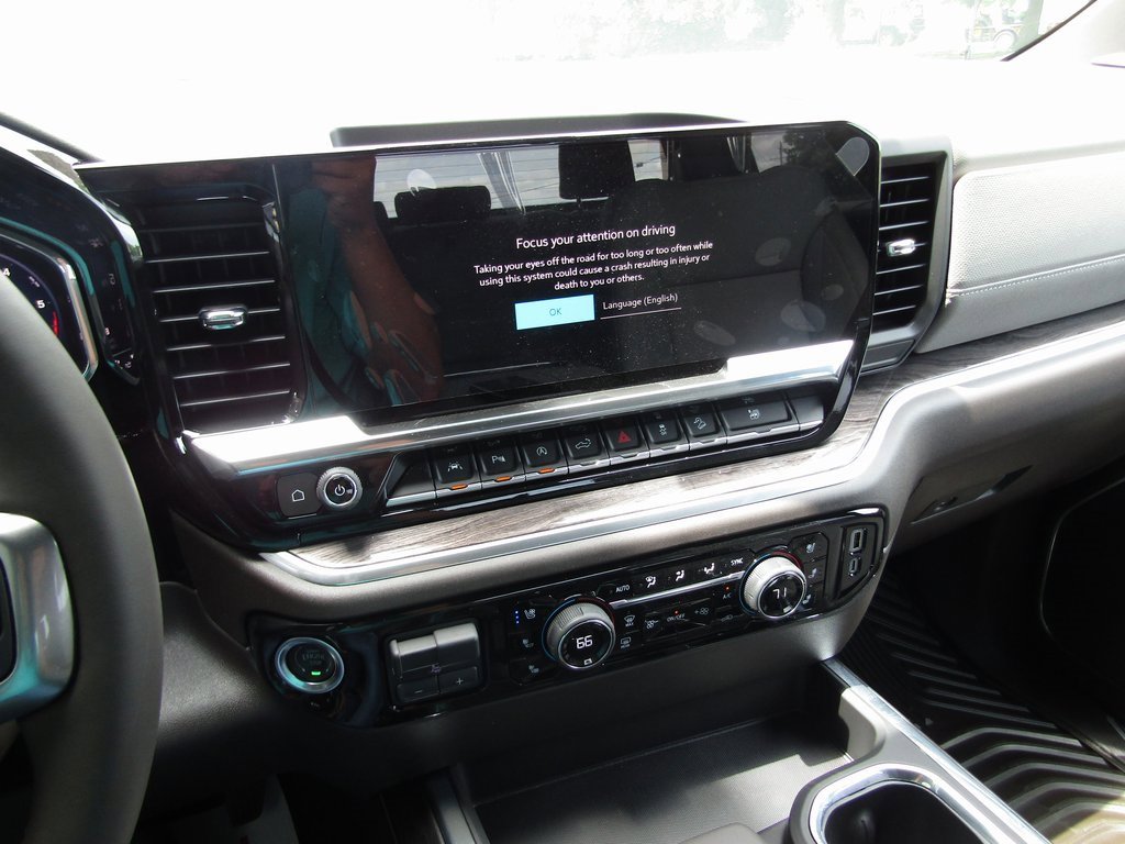 2025 Chevrolet Silverado 1500 LTZ photo 32