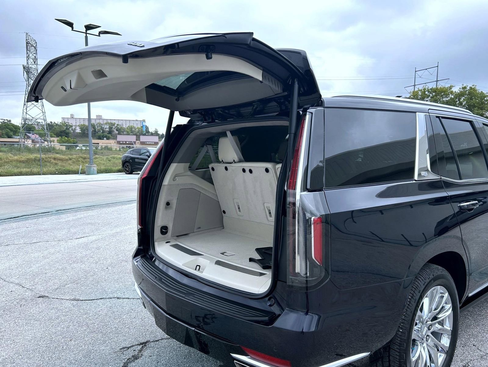 2023 Cadillac Escalade Premium Luxury Platinum photo 20