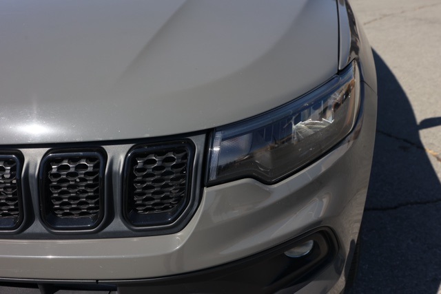 2023 Jeep Compass Altitude photo 9