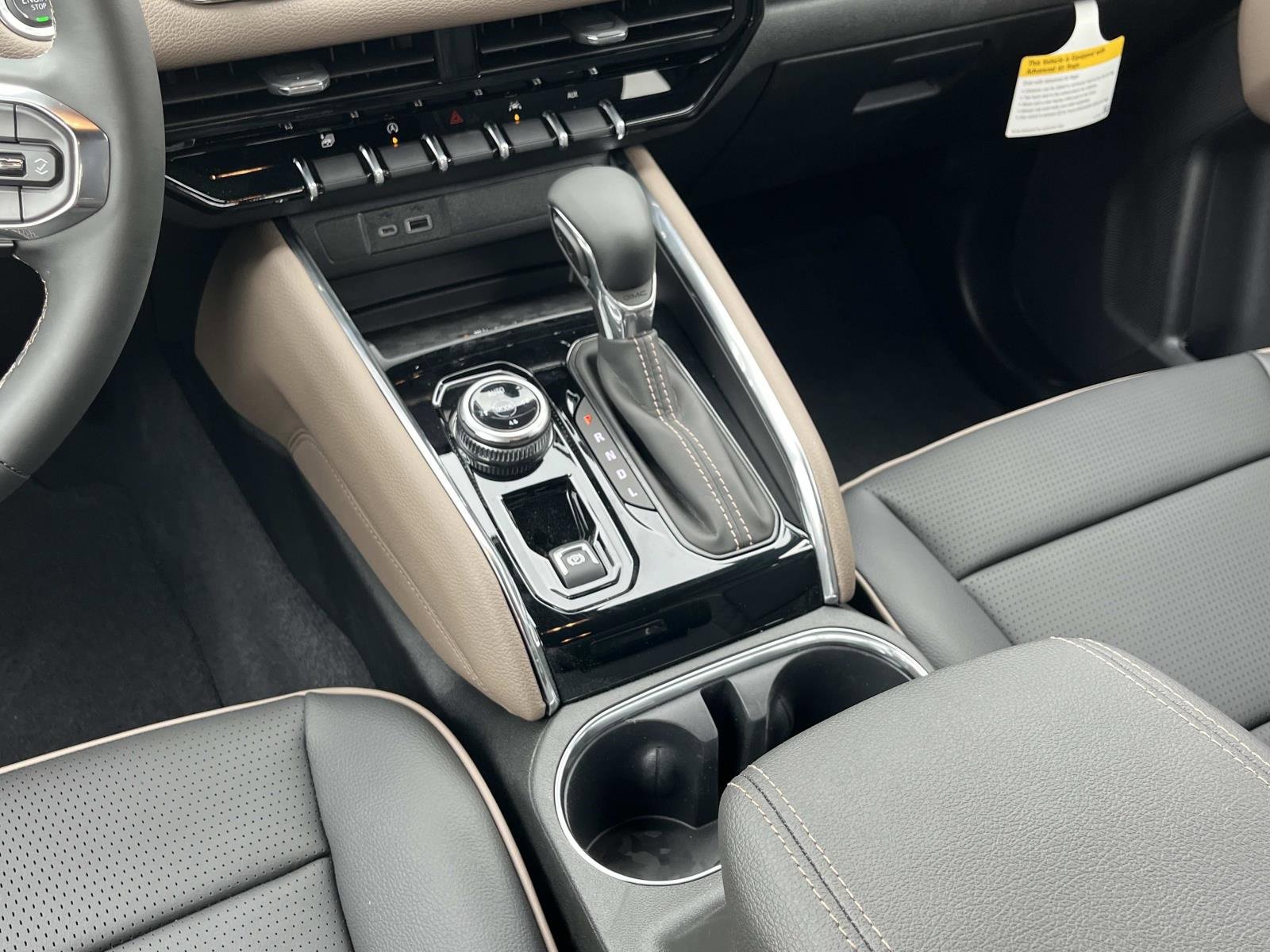 2026 Gmc Canyon Denali photo 15