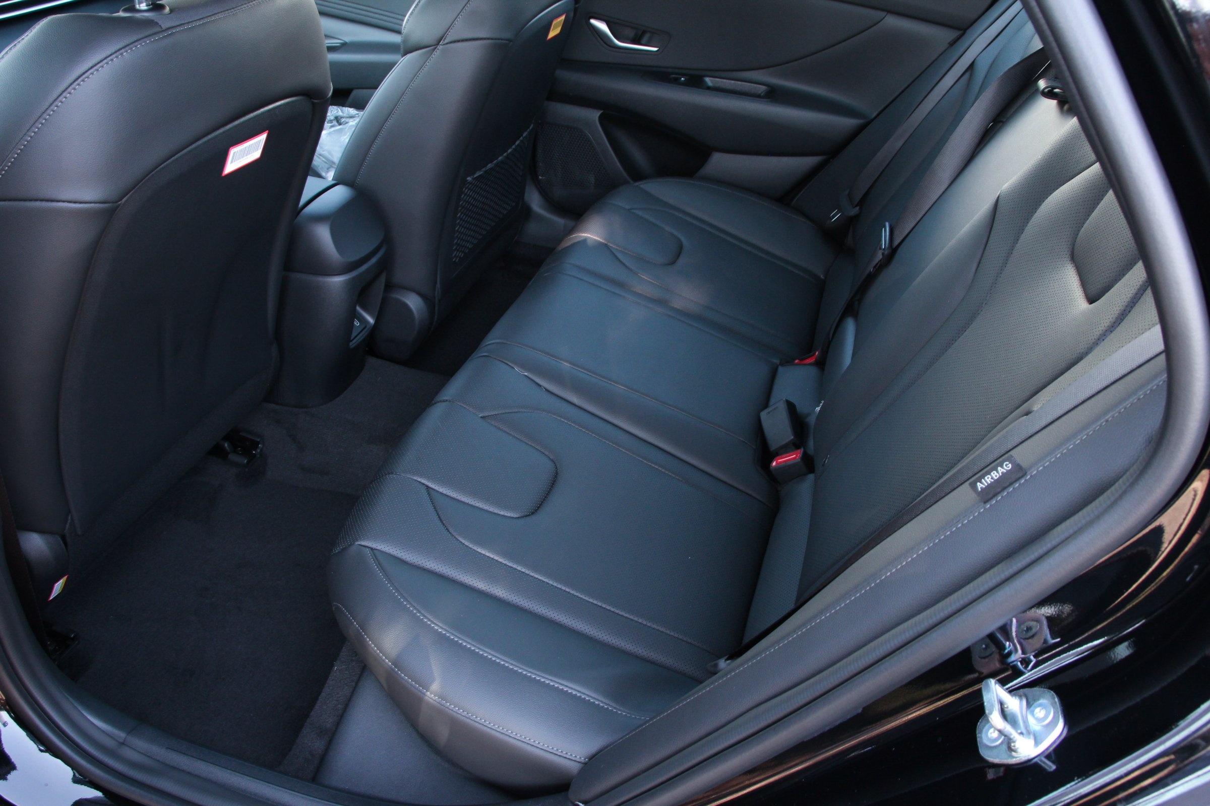 2025 Hyundai Elantra Limited photo 15