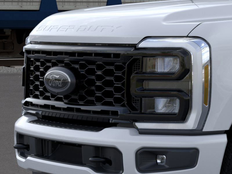 2026 Ford F-350 XLT photo 15