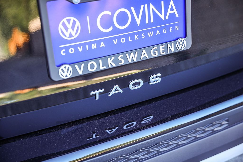 2026 Volkswagen Taos S photo 3