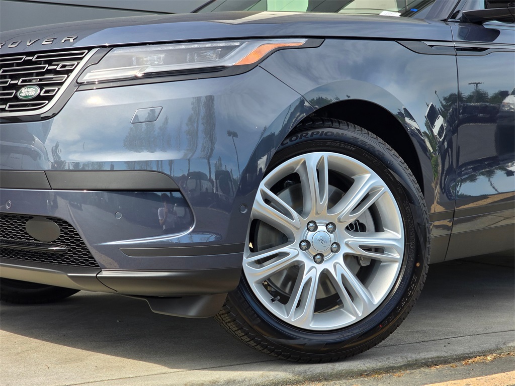 2026 Land Rover Range Rover Velar S photo 2