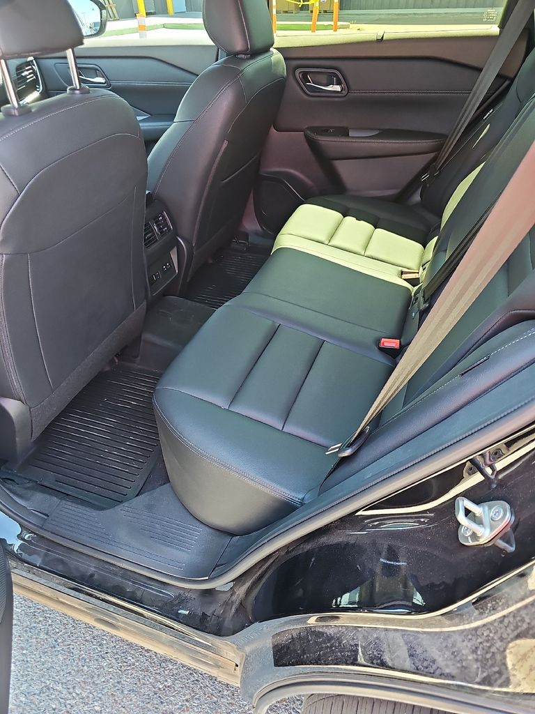 2023 Nissan Rogue SL photo 25