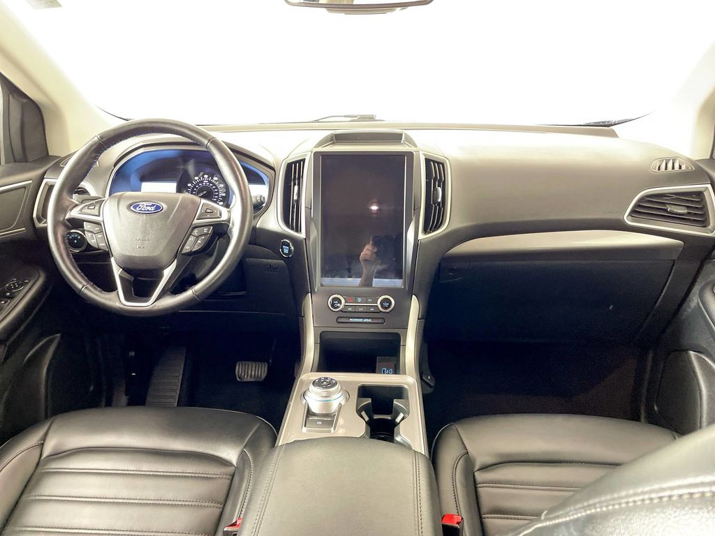 2023 Ford Edge SEL photo 22