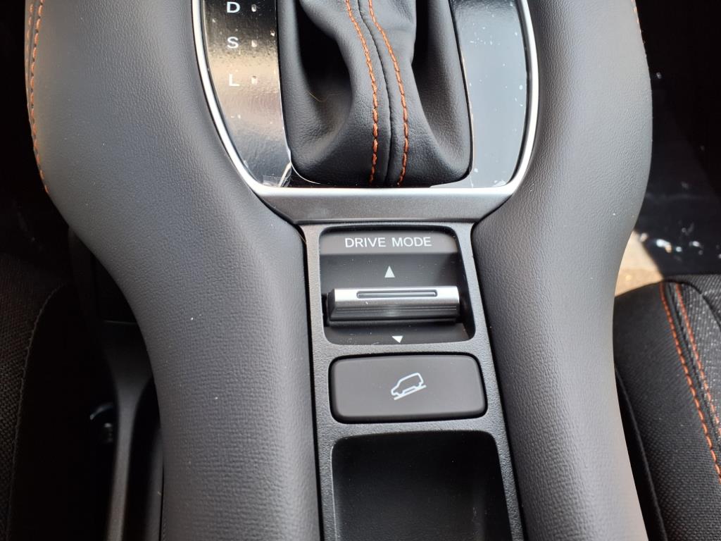 2026 Honda HR-V Sport photo 8