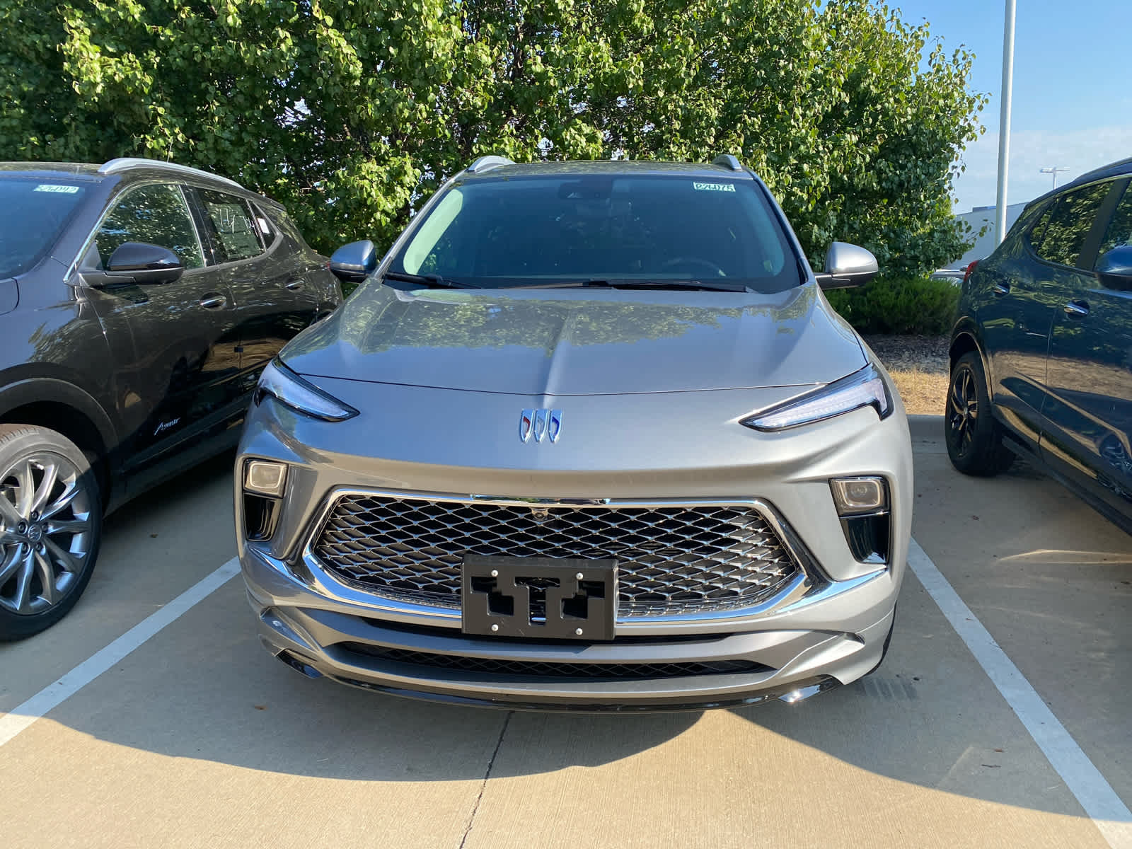 2026 Buick Encore GX Avenir photo 2