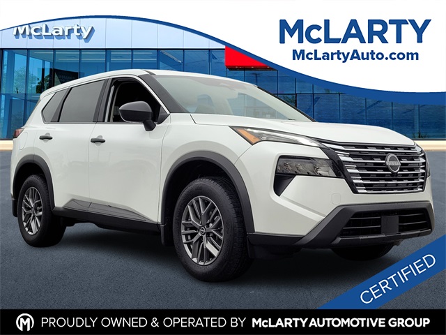 2025 Nissan Rogue S's photo