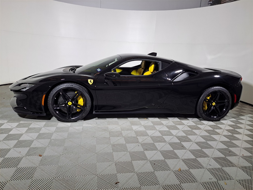 Certified Used 2023 Nero Ferrari Base image 10