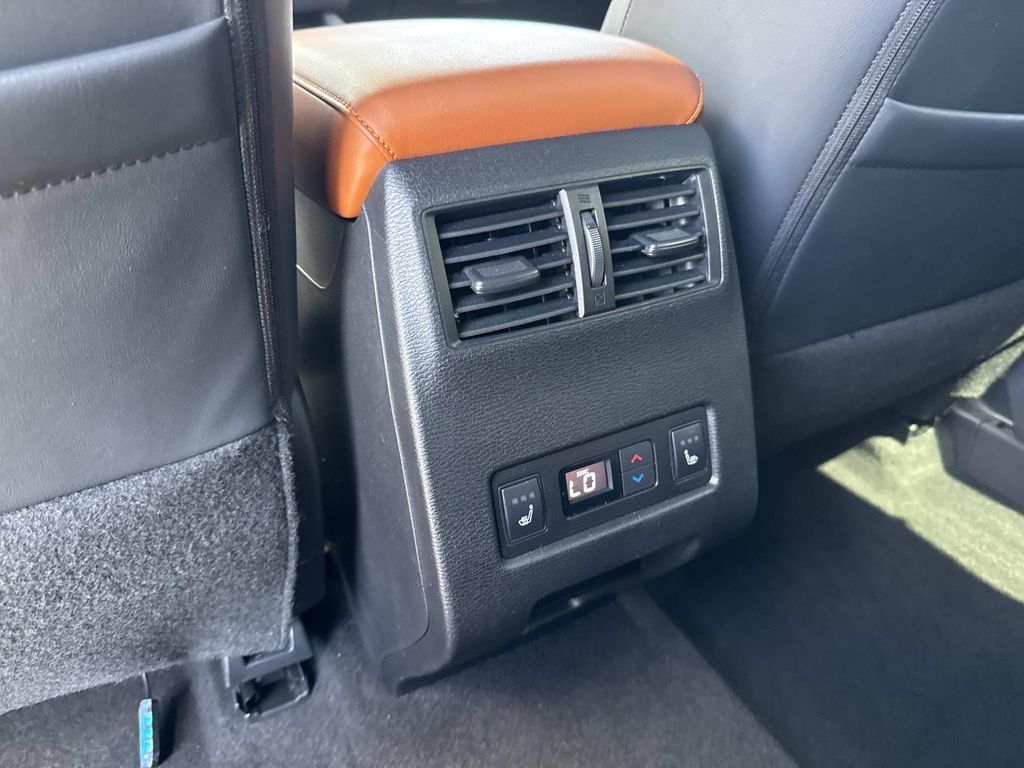2023 Mitsubishi Outlander SEL 40th Anniversary Edition GT photo 15