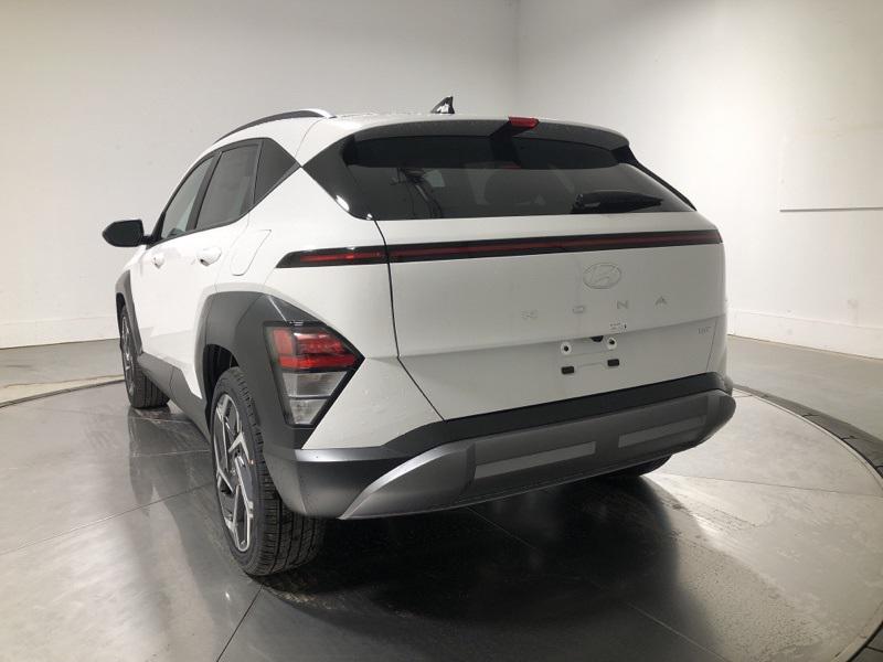 2026 Hyundai Kona SEL photo 2