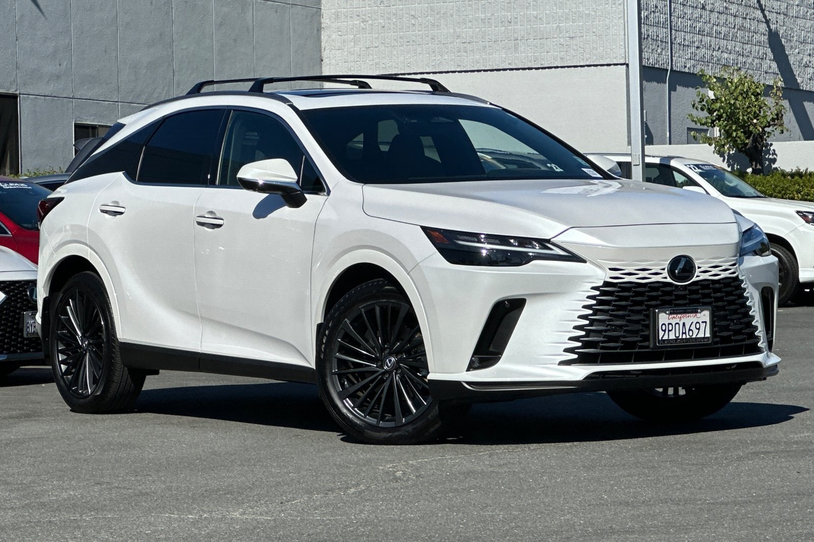 2024 Lexus RX 350h Premium photo 2
