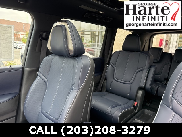 2026 Infiniti QX80 Sensory photo 26