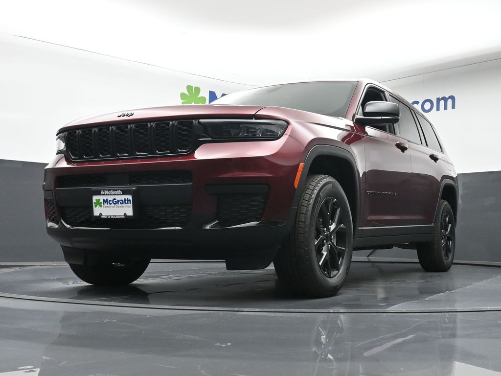 2025 Jeep Grand Cherokee Altitude X photo 4